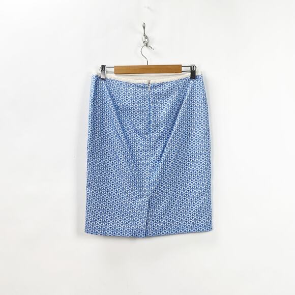 Talbots 4 Petite Womens Blue White Eyelet Print Straight Skirt - Picture 3 of 6
